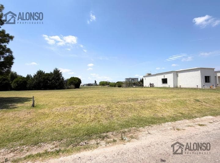 Lote 20x33 en Barrio Privado Horizontes Al Sur en Venta - 2