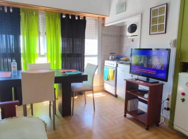 Departamento Monoambiente. | 20 Al 1000 - 2