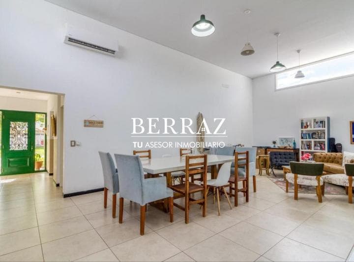 Casa Venta 4 Dorm. Barrio Los Eucaliptos Lote de 761 m² Haras Santa Maria - 4