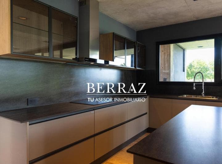 Casa Venta 4 Dorm. Lagoon Lote de 583 m² Pilar - 2