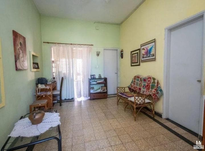 Casa de 4d. en Dr Zavalla Casi Gral Lopez - 2