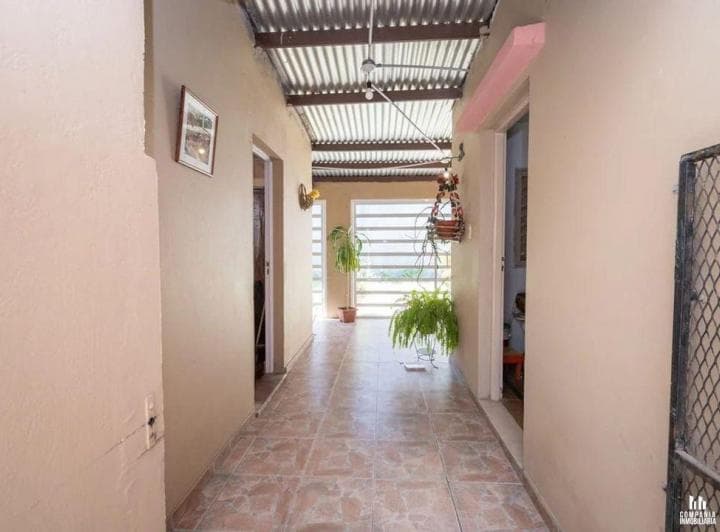 Casa de 4d. en Dr Zavalla Casi Gral Lopez - 5