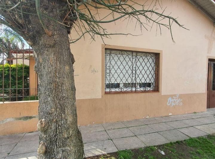 Chalet + 2 Locales Proximo a Av Mitre - Cod V860 - 5