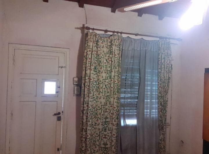 Casa 3 Ambientes con Cochera y Amplio Lote. - 5