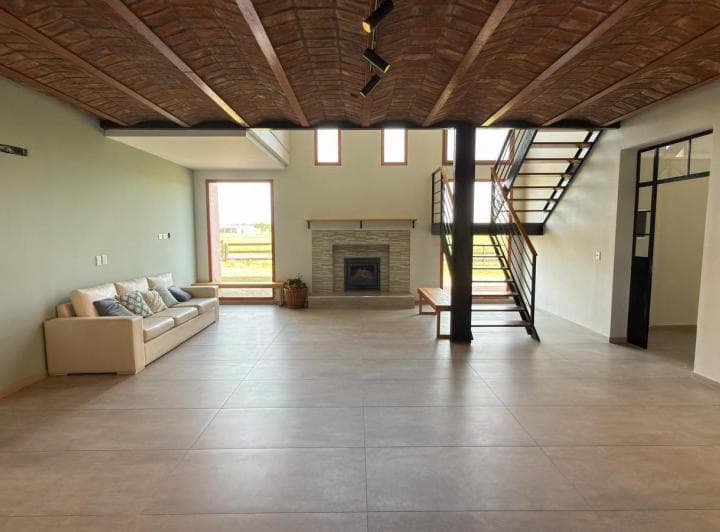 Casa en Venta en Carlos Keen, Chacras de San Andres - 2