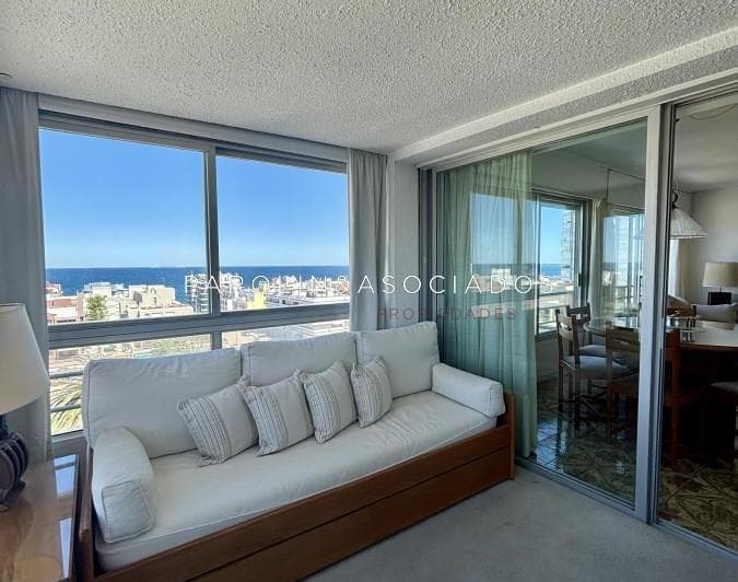 Apartamento en Venta y Alquiler, Peninsula, Punta del Este, 2 Dorm.. - 4
