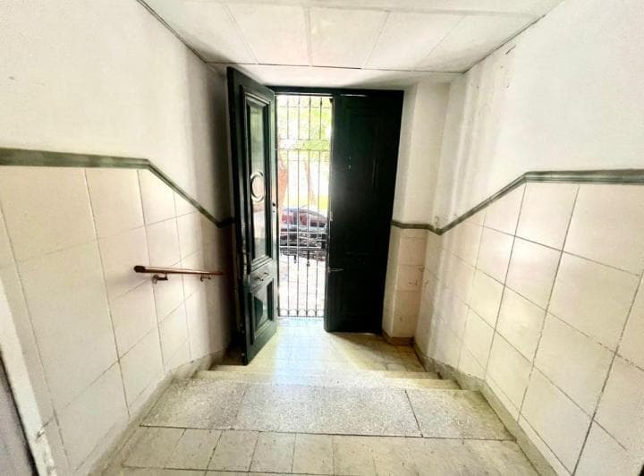 Centro Histórico de San Isidro: Única Propiedad Apto Desarrollo! Entre Vías y Calle 25 de Mayo - 2
