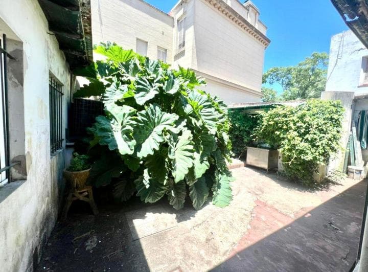 Centro Histórico de San Isidro: Única Propiedad Apto Desarrollo! Entre Vías y Calle 25 de Mayo - 3