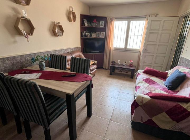 Venta Casa 3 Ambientes en El Barrio Raices con Pileta - 2