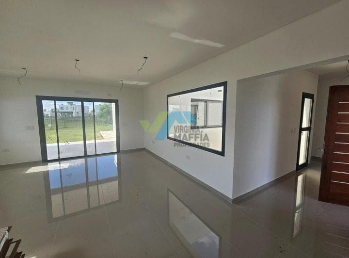 Casa en Venta en Santa Elisa, Pilar del Este, Pilar - 2