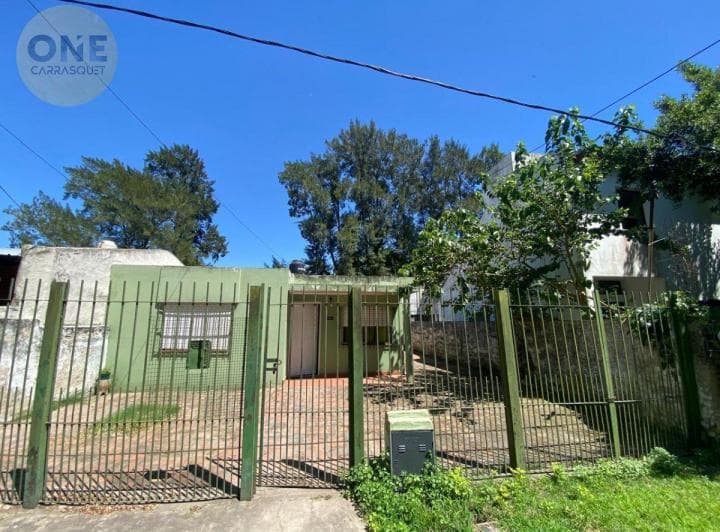 Casa 2 Dorm. en Venta - Calle 469 Entre 10 y 11 Barrio Hipico - 2