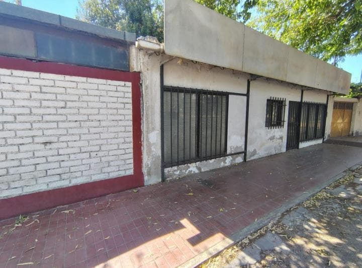 Galpon y Casa de Dos Dorm. - 2