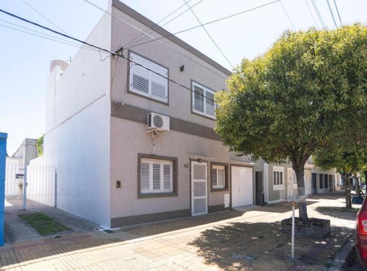 Venta de Casa de 3 Dorm. en Calle 30 Entre 63 y 64 - 4