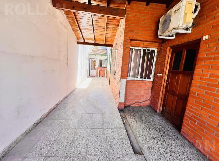 Venta Casa 5 Ambientes en Carapachay Amplio Fondo Libre - 3