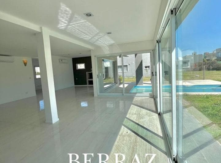 Casa Venta Lagoon Lote de 500 m² Pilar - 5