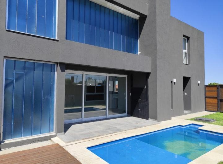 Duplex en Venta Tres Dorm. en Barrio Privado Costa Verde en Junin - 3