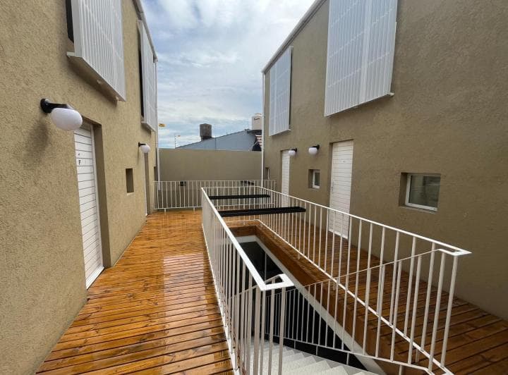 Duplex 2 Amb a Estrenar en Los Pinares con Cochera - 2