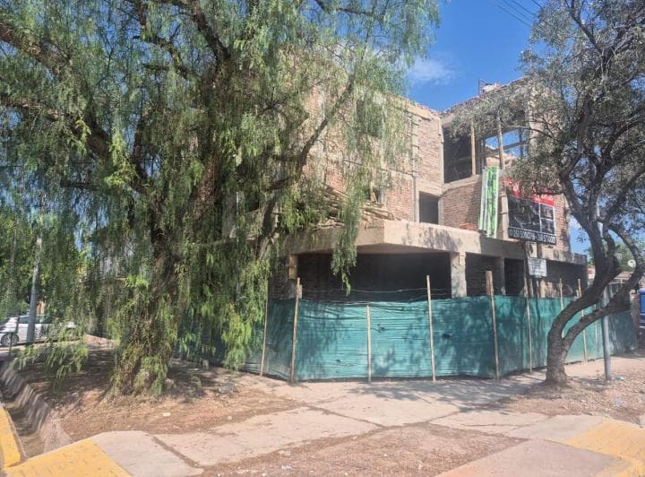 Adyacente Parque San Vicente y Av San Martin - Oportunidad Inversión - 3
