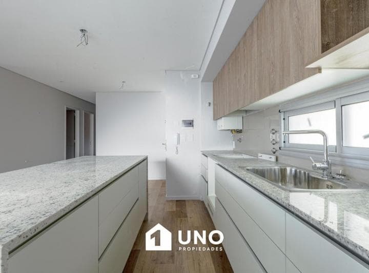 Amplio Semipiso de 3 Dorm. con Patio Exclusivo, Amenities y Entrega Inmediata. Cochera Disponi - 3