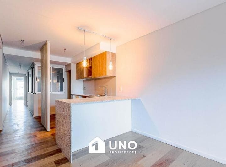 Departamento de 1 Dormitorio con Balcón, Comodín y Amenities. Posibilidad Cochera. - 3