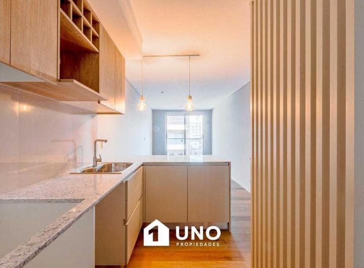 Departamento de 1 Dormitorio con Balcón, Comodín y Amenities. Posibilidad Cochera. - 2
