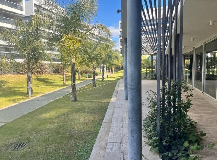 Summum Departamento de Categoria en Condominio Privado Tres Dorm., Dos Cocheras. Amenities - 5