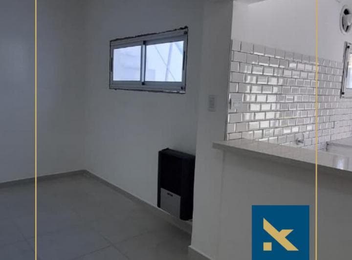 Casa Reciclada en Venta - F. Acosta Al 5000 - 5