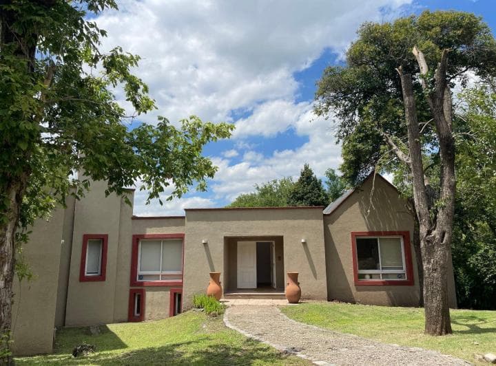¡Venta! Imponente Casa en Las Delicias ¡Con Escritura! - 2