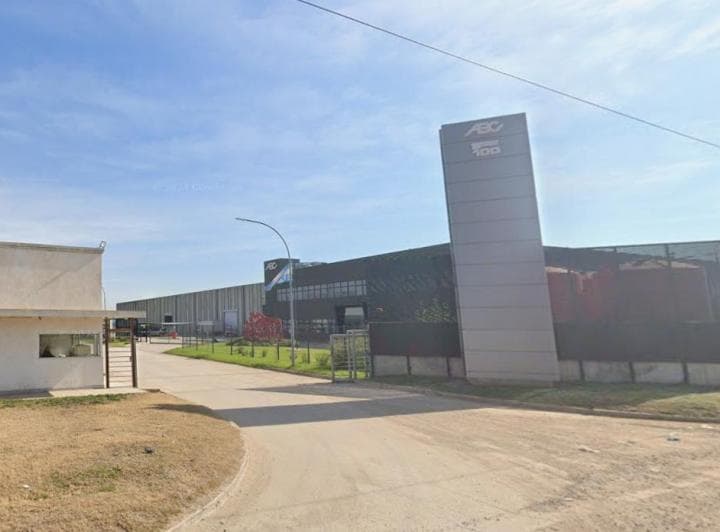 Terreno Industrial 7.000 m² con Seguridad 24 Horas - Ruta 19 - 2