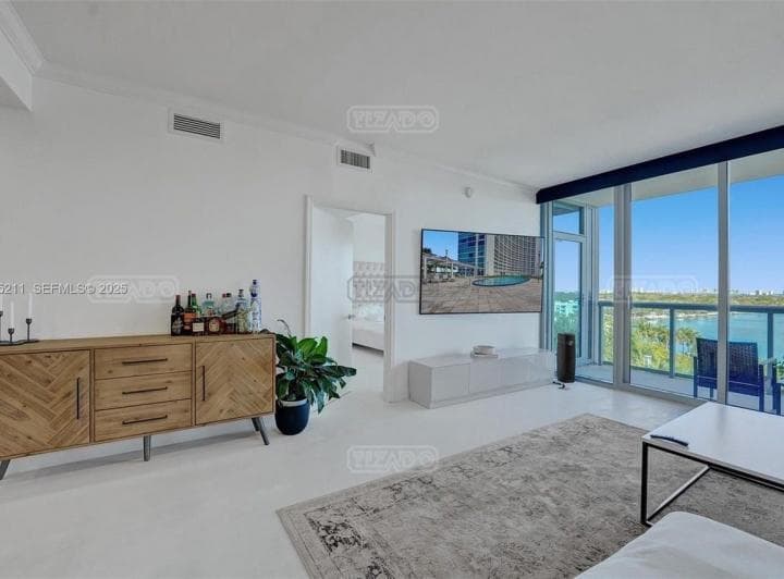 Departamento en Venta en Miami, Florida, Estados Unidos - 5