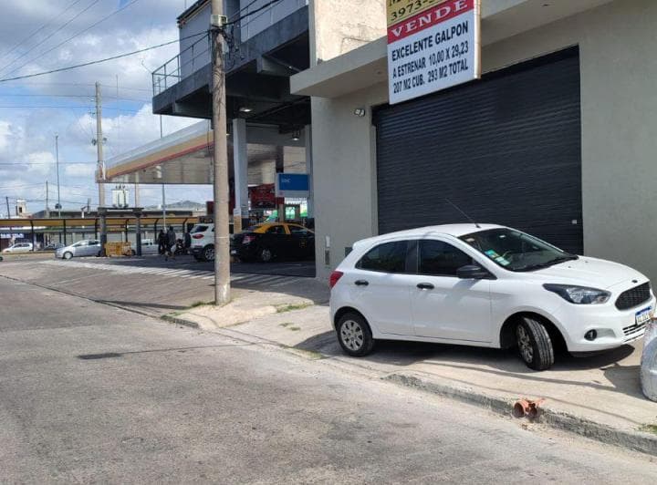 Galpon en Venta de 293 m Totales - 2
