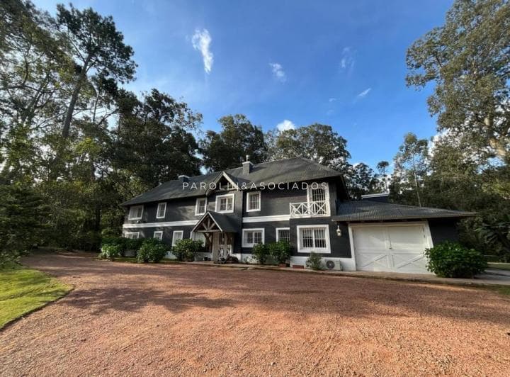 Vende Casa de 4 Dorm. en Pinares, Punta del Este - 3