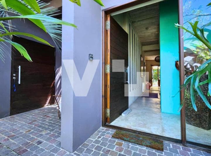 Oportunidad en El Atardecer: Casa con 3 Dorm., Galería y Jardín - 4