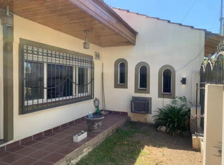 Casa 3 Ambientes. | Paula Albarracin Al 1800 - 2