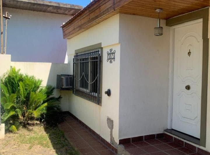 Casa 3 Ambientes. | Paula Albarracin Al 1800 - 3