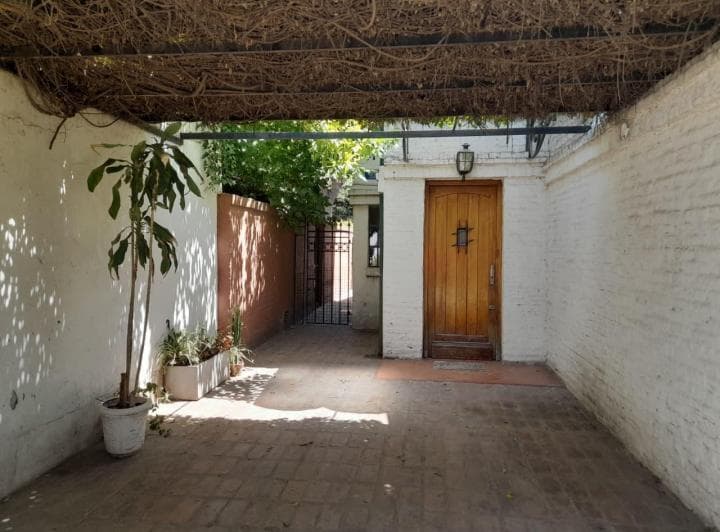 En Venta | Importante Propiedad en Calle Mexico Al 400 - Barrio San Jose - 4 Dorm. - Parque - 3
