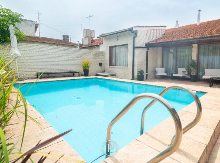 Casa 4 Ambientes con Jardín y Piscina en Chauvin - 4