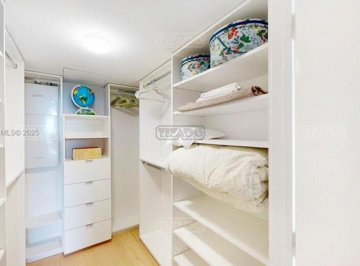 Departamento en Venta en Bal Harbour, Miami, Florida - 5