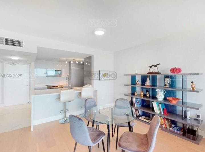 Departamento en Venta en Bal Harbour, Miami, Florida - 2