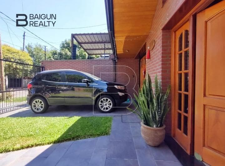 Casa en Venta, Zona Villa Luzuriaga - 5