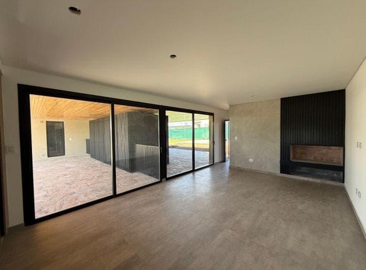 Espectacular Casa a Estrenar en Barrio Gran Boedo, Luján de Cuyo - 4