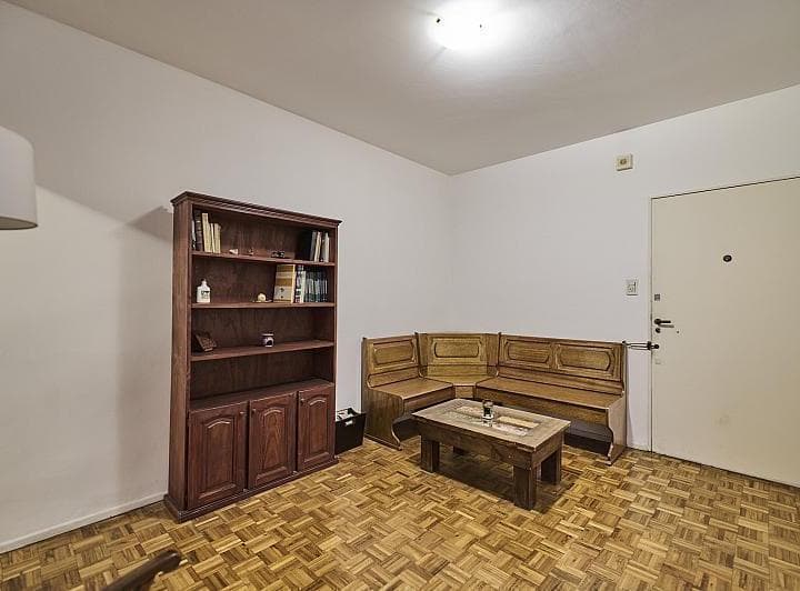 Departamento 2 Ambientes Buen Estado Apto Profesional Bajas Expensas con Patio en Recoleta - 2