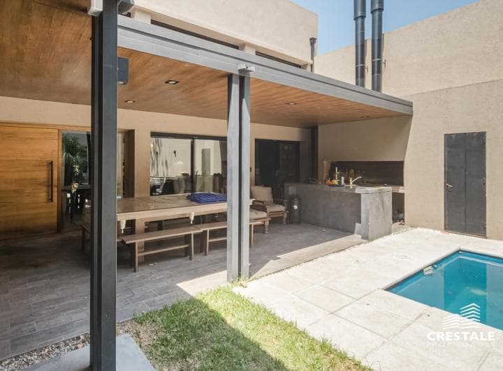 Venta Casa 4 Dorm. | Piscina | Fisherton Rosario - 3