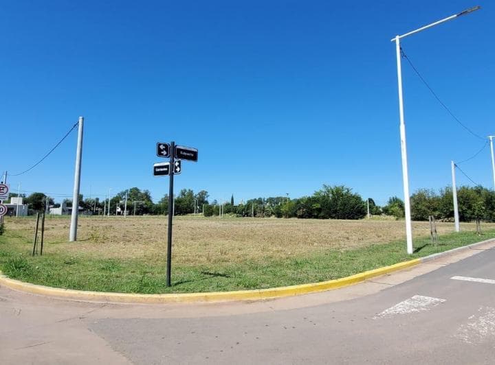 Terreno en Ibarlucea - 3