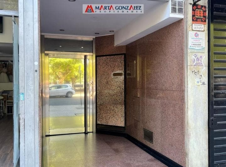 Tres Ambientes con Cochera Apto Credito - 2