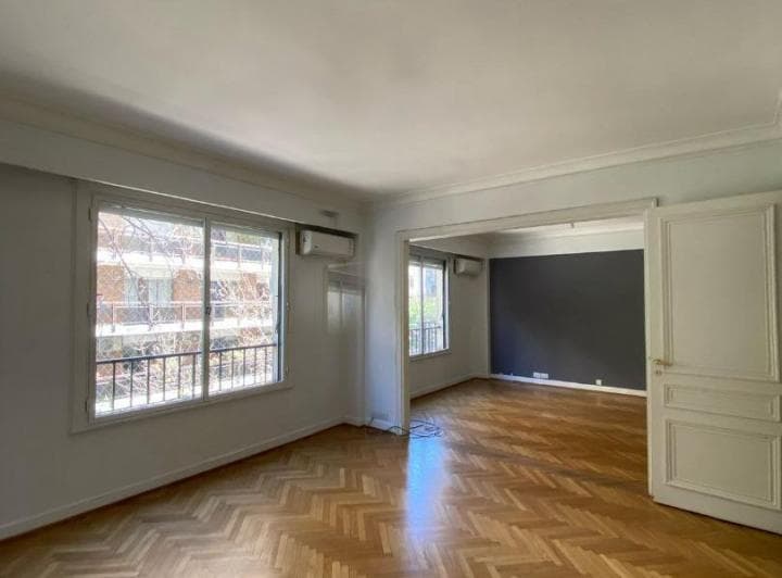 Excelente Piso de 270 m² en El Barrio Recoleta - 2