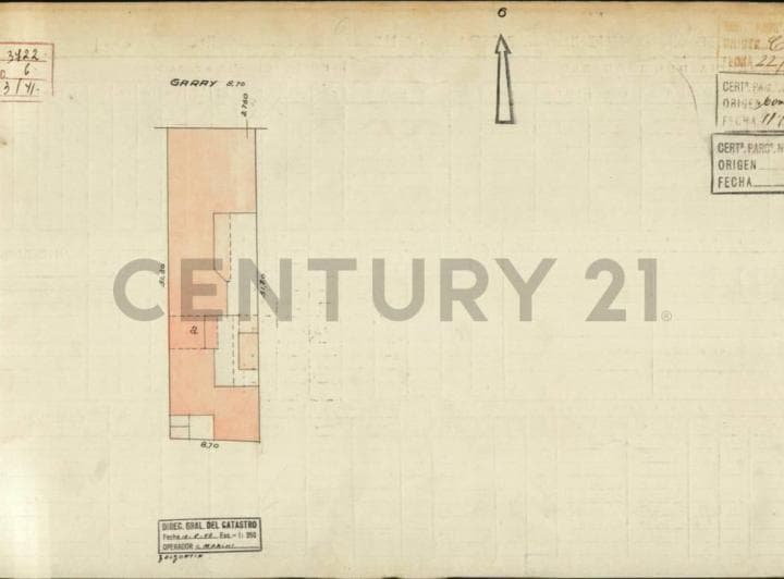 Casa a Refaccionar / Lote con Potencial Constructivo / Acepta Permuta - 5