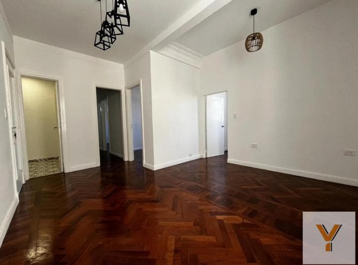 Departamento en Venta - 2 Dorm. 1 Baño - Monserrat - 2