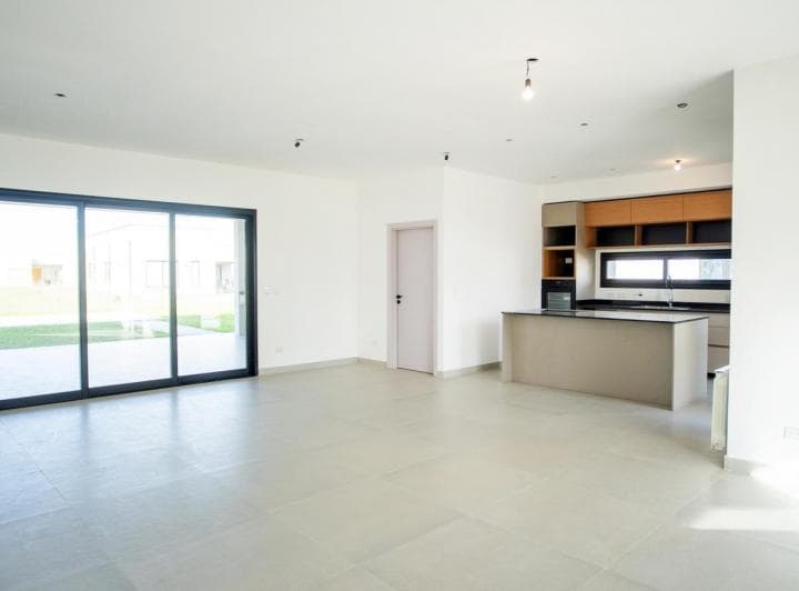 Venta Casa 4 Ambientes a Estrenar en Prados del Oeste. - 4