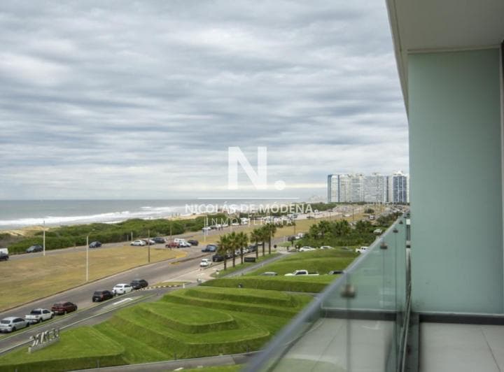 Vistas Panoramicas de Playa Brava, Departamento de 3 Dorm. en Venta. Torre Le Parc - 4